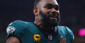 Eagles Legend Considering Coming Out of Retirement to Rejoin Team