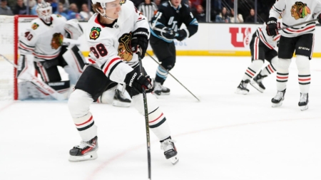 How to Watch Mammoth vs Blackhawks: Live Stream NHL, TV Channel