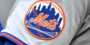 Mets Urged to Non-Tender Two Veterans Recovering From Injury