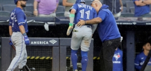 Blue Jays’ Bo Bichette Has 2-Word Response About World Series Availability