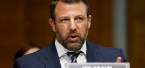 Senator Predicts Deadline for Government Shutdown to End