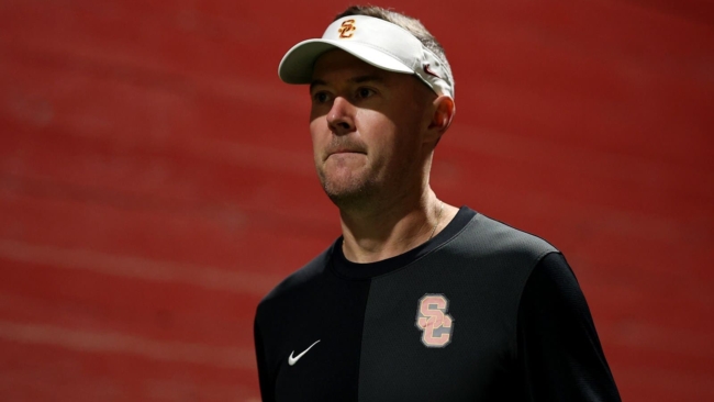 USC’s Lincoln Riley Claps Back at Michigan HC’s Pregame Jab