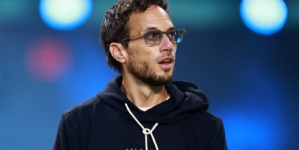 Report: Dolphins Decide the Fate of Mike McDaniel After Parting Ways With Chris Grier