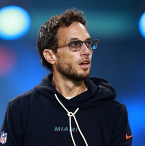 Report: Dolphins Decide the Fate of Mike McDaniel After Parting Ways With Chris Grier