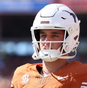 Texas HC Steve Sarkisian Announces Troubling Update on QB Arch Manning
