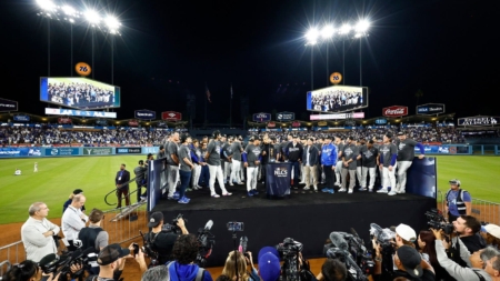 Dave Roberts Sends Epic Message to Dodgers After NLCS Sweep