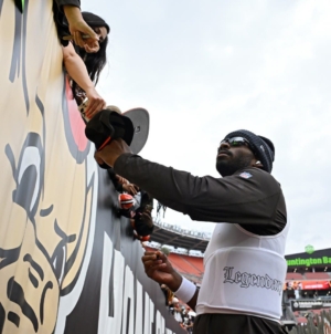 Two QBs Could Block Shedeur Sanders’ First Browns Start