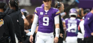 Vikings’ JJ McCarthy Takes Unfortunate Turn With Injured Ankle on Sideline