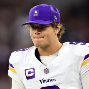 Vikings Urged to Make QB Decision After J.J. McCarthy Update
