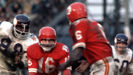 Former Chiefs Super Bowl Champion Warren McVea Dies