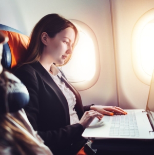 Woman Watches Heist Movie on Plane—Not Prepared for News When She Lands