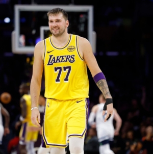 Lakers Get Warning From Rival Coach on Luka Doncic Plan