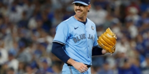Red Sox Expected To Pursue Blue Jays Star Pitcher This Winter: Insider