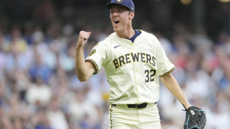 How to Buy Milwaukee Brewers NLCS Tickets: Dodgers, Schedule, Location, Shop Best MLB Postseason Seats