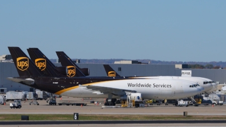 Ups grounds planes after deadly crash