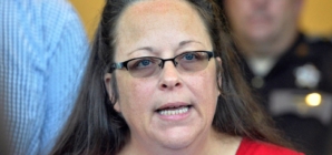 Kim Davis’ divorces called out as she fights gay marriage in Supreme Court