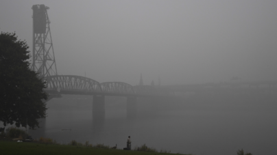 Thousands of Americans advised to avoid outdoors in California, Oregon