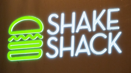Shake Shake Unveils 2025 Holiday Shakes