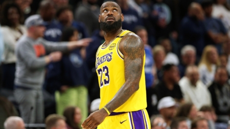 LeBron James Makes NBA History Move in Lakers–Jazz Game