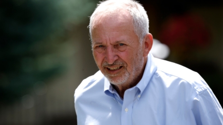 Larry Summers to Leave Harvard Teaching Position Amid Epstein Backlash