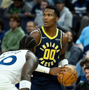 Report: Warriors Could Trade for Eastern Conference Star