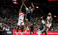 Spurs Head Coach Offers Further Confusion on Mysterious Stephon Castle Injury