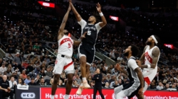 Spurs Head Coach Offers Further Confusion on Mysterious Stephon Castle Injury