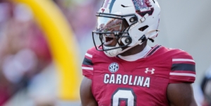 South Carolina’s Nyck Harbor Goes Viral With Wild Touchdown Highlight