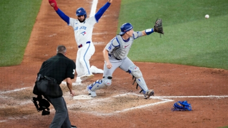 Dodgers Star Defends Blue Jays Infielder for Controversial World Series Play