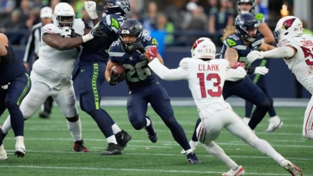 Seahawks Prove NFC Dark Horse Status With Dominant Win Over Cardinals
