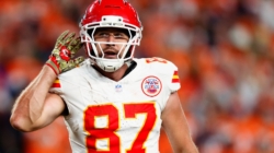 Tyreek Hill Sends Strong Message to Travis Kelce After Making Chiefs History