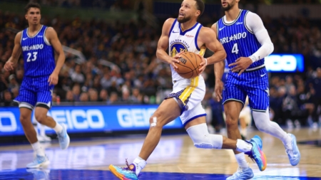 Warriors’ Steph Curry Raises Concern About His Status vs Heat