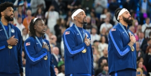 Warriors Urged to Trade for Mavericks’ Anthony Davis