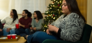 Psychologist on Misunderstood Traits of People Who Hate Holiday Socializing