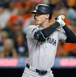 MLB Insider Urges Cody Bellinger Rebuff Yankees for Eyebrow-Raising NL Cellar-Dweller