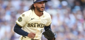 Mets Predicted to Trade for 2-Time All-Star Ace After Devin Williams Addition