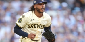 Mets Predicted to Trade for 2-Time All-Star Ace After Devin Williams Addition