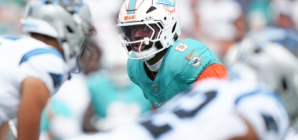Dolphins Cut Pro Bowl Defender Immediately After ‘MNF’ Loss to Steelers