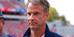 Lane Kiffin Sends Message to Patrick Mahomes After Season-Ending Injury