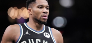 Bucks Predicted to Make Trade to Keep Giannis Antetokounmpo