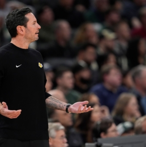 JJ Redick Rips Into Lakers After Blowout Loss vs Rockets