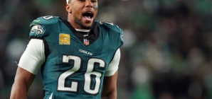 Saquon Barkley Calls Out Eagles Teammates Over ‘Awful’ Sideline Energy
