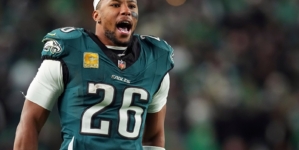 Saquon Barkley Calls Out Eagles Teammates Over ‘Awful’ Sideline Energy