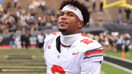 Ohio State Star Claims Nation’s Top Honor Ahead of College Football Playoff