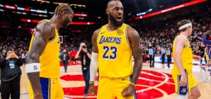 LeBron James Gets Into Physical Altercation in Lakers Win vs Suns