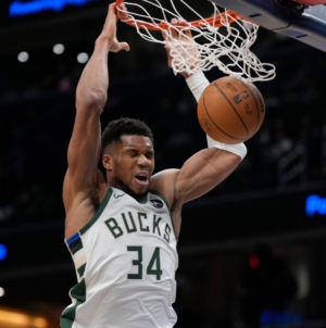 Warriors Blockbuster Trade Package for Giannis Antetokounmpo Revealed