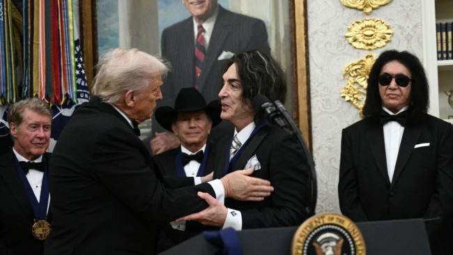 Trump Awards Kennedy Center Medals to 2025 Honorees at White House