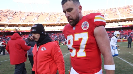 NFL Reacts to Travis Kelce’s Viral Postgame Exchange With Derwin James