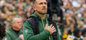 Packers Coach Offers Cryptic Update on Injured Star Before Bears Clash