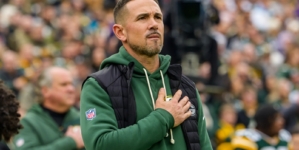 Packers Coach Offers Cryptic Update on Injured Star Before Bears Clash